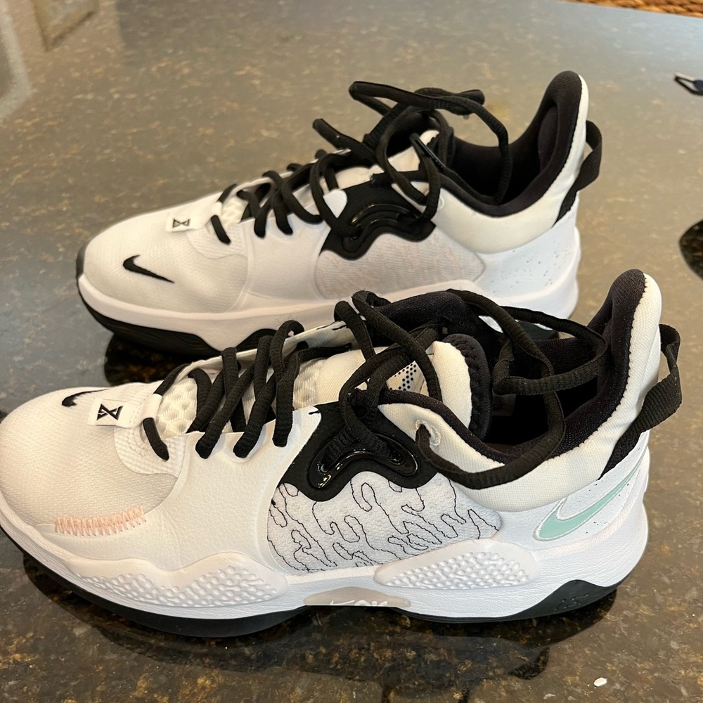 Paul George 5 (PG5) - size 7.5